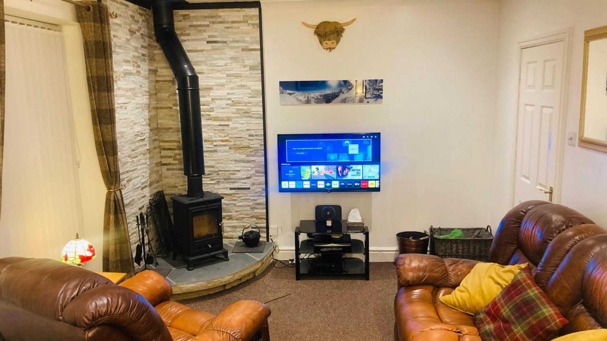 Park Side Cottage, Number 2, The Morays Holiday home Blackford