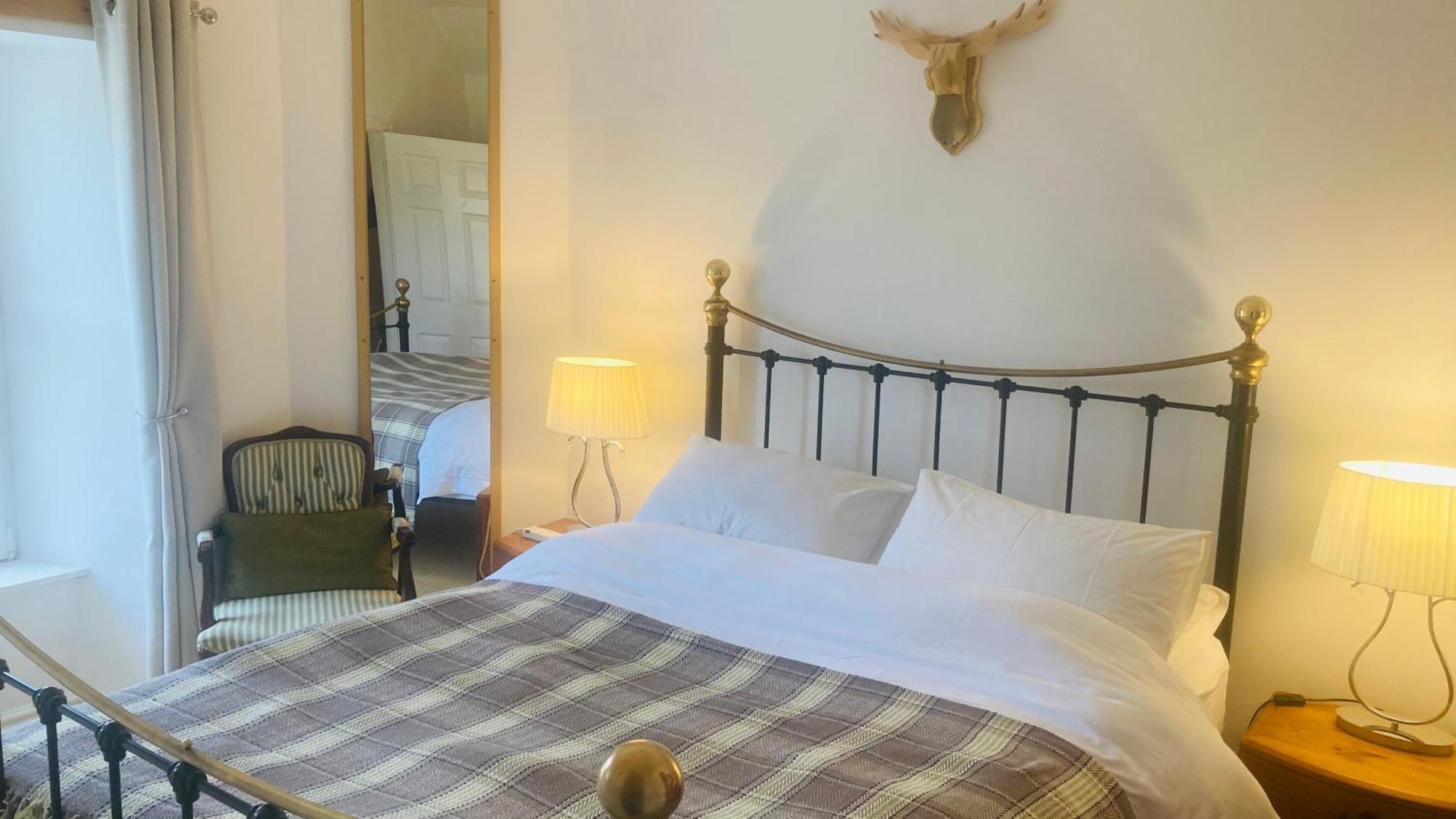 Park Side Cottage, Number 2, The Morays Holiday home Blackford